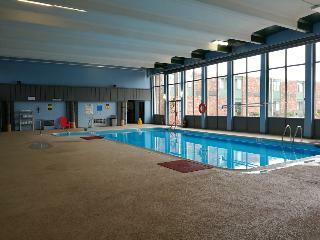 Mystic River Hotel & Suites