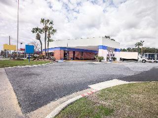 Hotel Lake Park - Lakes Blvd