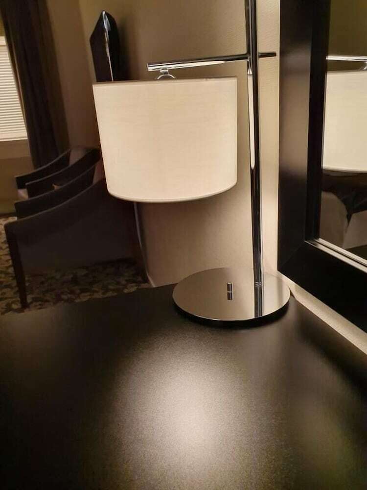 Ariston Hotell