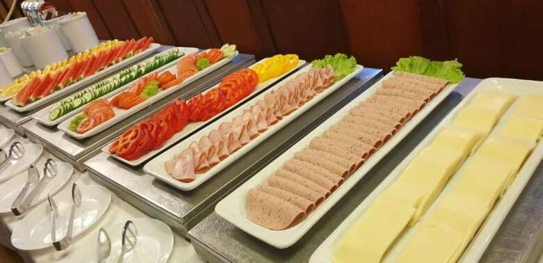Ariston Hotell