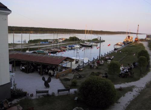 Hostal Valleviken Hotell