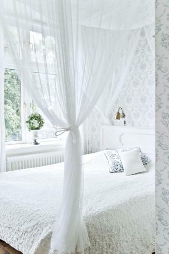 Ok�ns Bed & Breakfast