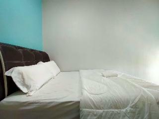 Oyo 89859 Pp Traveller's Hotel