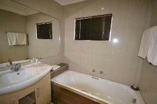 Hotel Accommodation @ Van's