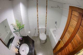 The Greenery Central Suites & Hotel