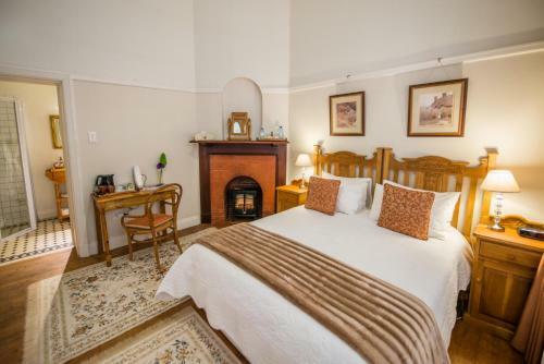 Hostal Excelsior Manor Guesthouse