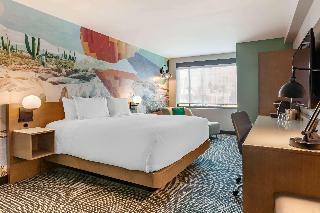 Cambria Hotel Downtown Phoenix Convention Center