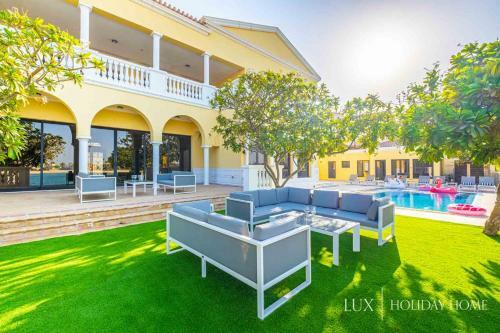 Villa Lux - The Dubai Paradise Palace