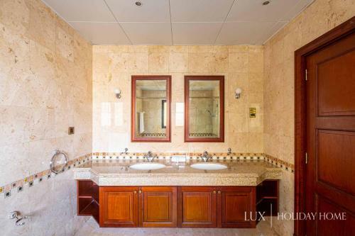 Villa Lux - The Dubai Paradise Palace