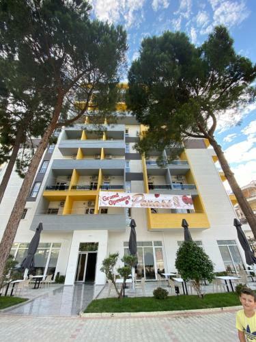 Ponari S Hotel