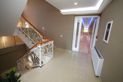 Eljos Hotel
