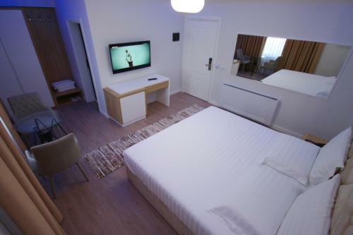 Eljos Hotel