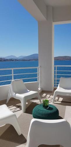 Limani Luxury Apartment Beachfront 2
