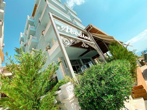 Hostal Hotel Abedini