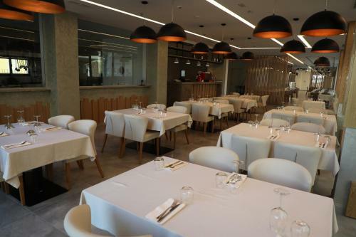 Hotel Bar Restaurant Triumf Shengjin