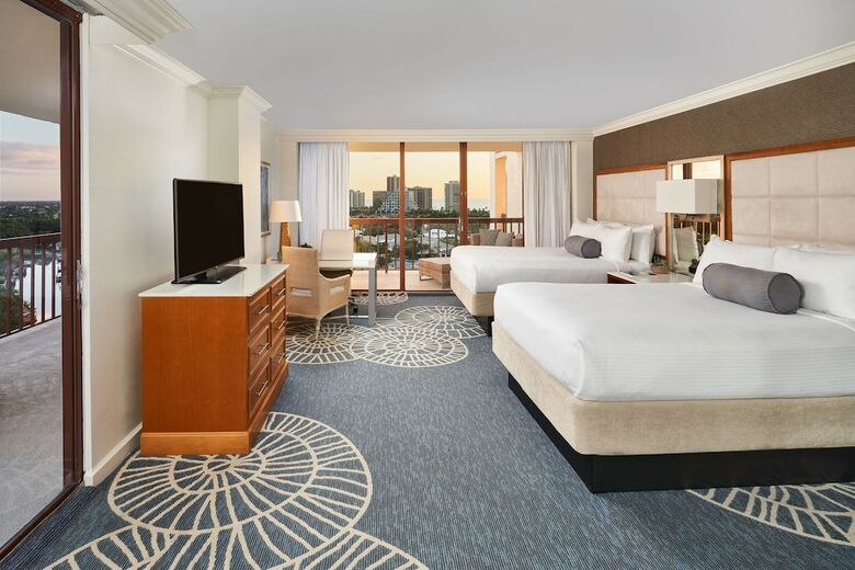 Hotel Naples Grande Beach Resort