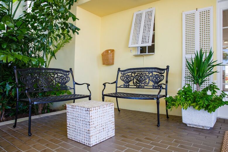 Hotel Naples Courtyard Inn