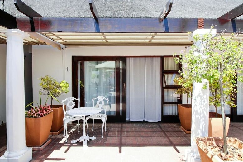 Bed & Breakfast Cape Village Lodge