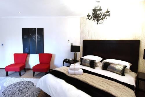 Hotel Feathers Lodge