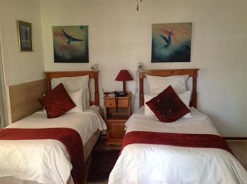 Hostal Cranes Nest Guesthouse @ 212