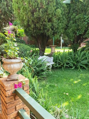 Hostal Amper Bo Guest House