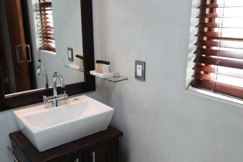 The Village Ridge Boutique Hotel