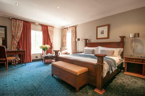 The Village Ridge Boutique Hotel