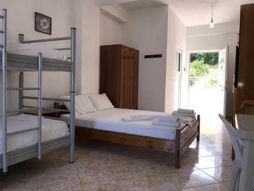 Hotel Henardi Apartments
