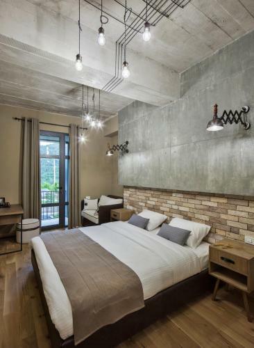 Hover Boutique Hotel