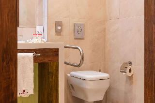 Ramada Hotel & Suites By Wyndham Yerevan