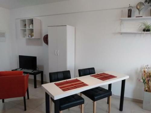Apartamento Monoambiente Estudio C�ntrico. 28j Nuevo!