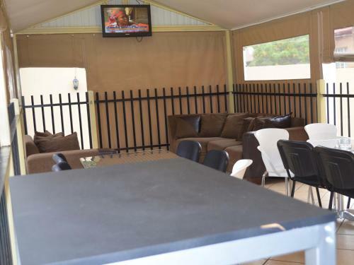 Hostal Henry George Guest House