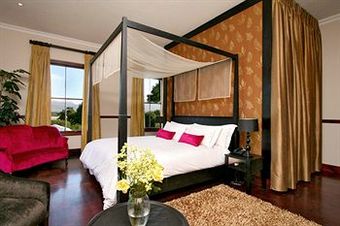 Hostal Nova Constantia Boutique Residence