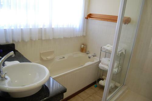 Hostal Aqua Marina Guest House