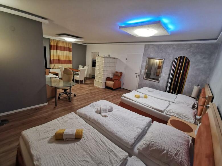 Hostal Pension F�hrenhain