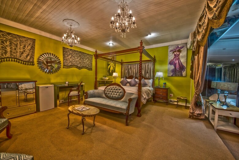 Hostal Dersley Manor