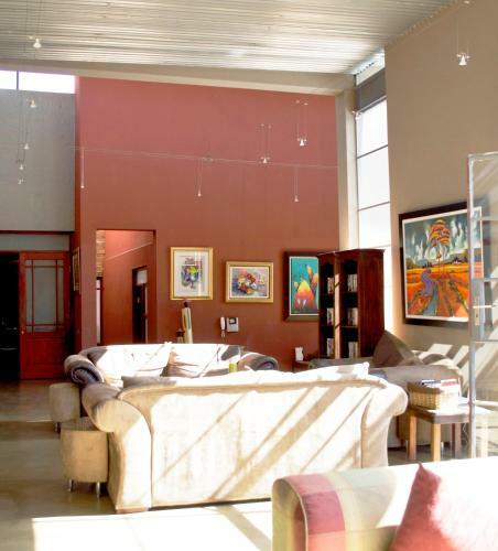 Hostal African Moon Corporate House