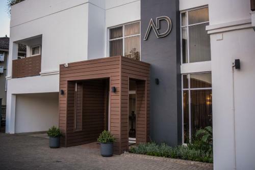 Hostal Adelante Lodge