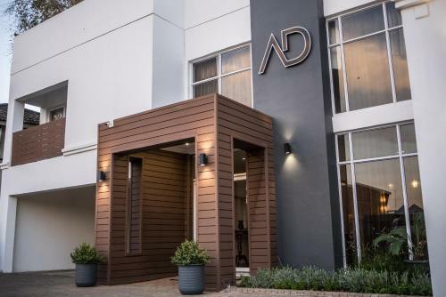 Hostal Adelante Lodge
