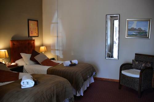 Hostal Two Bells Guest House