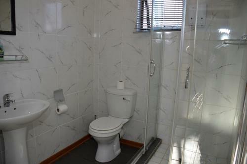 Hostal Two Bells Guest House