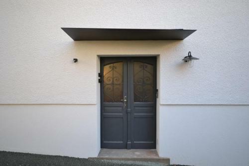 Villa100und10 Apartment Stone By Seebnb