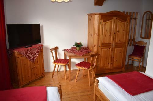 Hotel J�gerhof W�rthersee
