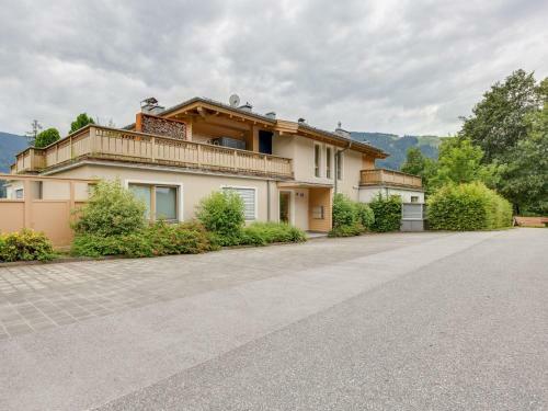Elegant Apartment In Leogang With Ski Storage