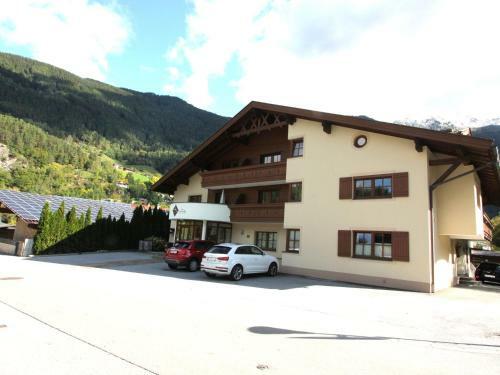 Lavish Apartment In Oetz With Balcony