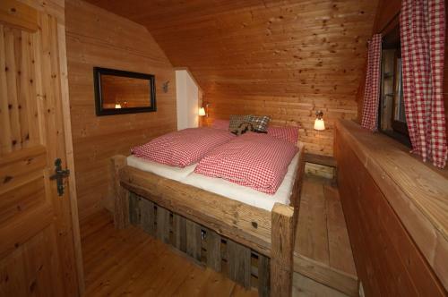 Beim Alm�hi