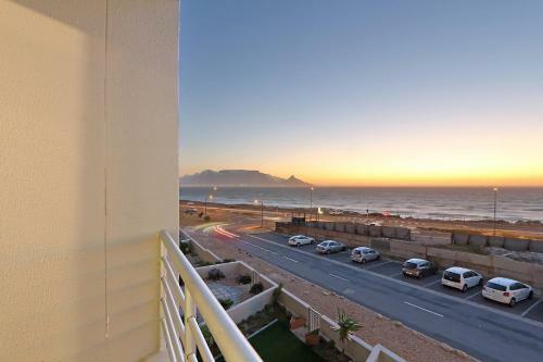 Apartamentos The Bays B202