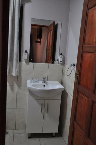 Hostal Woodpecker's Inn