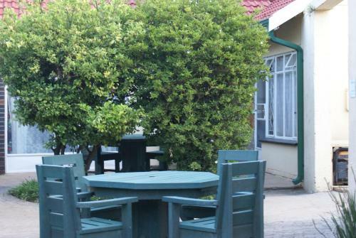 Airport Inn Bed And Breakfast