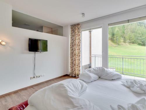 Contemporary Holiday Home In Zwieselstein With Jacuzzi